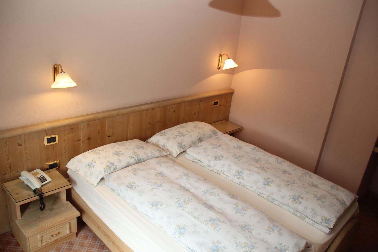 Albergo Caravasc Livigno Quarto foto